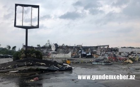 ABŞ-da güclü qasırğa binaları dağıdıb, bir neçə nəfər xəsarət alıb
