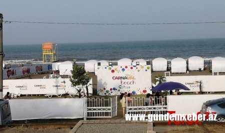 Lənkərandakı “Carnaval-beach” çimərliyində ƏCAİB QAYDALAR... - Özbaşına qalanda BELƏ OLUR...