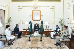 Azərbaycan səfiri etimadnaməsini Pakistan Prezidentinə təqdim edib - FOTO