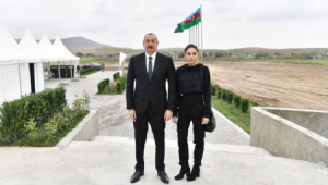Prezident və birinci xanım Zəngilanın Ağıllı kəndində həyata keçirilən işlərlə tanış olub (YENİLƏNİB)