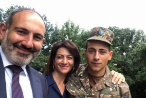 Ermənistanda müəllimdən çağırış: Paşinyan öldürülsün, ailəsi yandırılsın