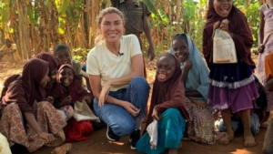 Xoşqədəm afrikalı uşağı övladlığa götürmək istəyir