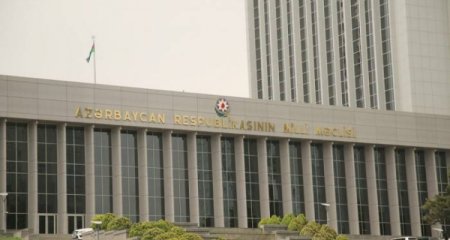 "Ali təhsil haqqında" yeni qanun layihəsi Milli Məclisdə müzakirəyə çıxarılır