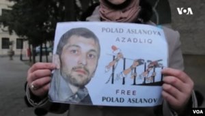 Həbsxanada aclıq edən jurnalist müalicə müəssisəsinə yerləşdirilib