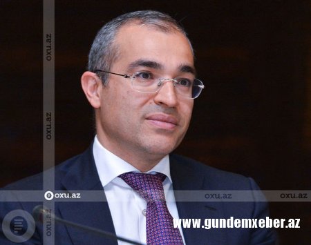 Nazirdən vergi işçilərinin peşə bayramı ilə bağlı PAYLAŞIM - FOTO
