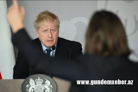 Ukraynalı jurnalist gözyaşları içində Consona: “Kiyevə gəlmirsiniz, çünki qorxursunuz!”