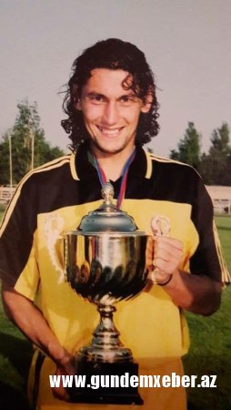 Dünyaya gəlsəm yenə futbolçu olmağı seçərdim - Müsahibə