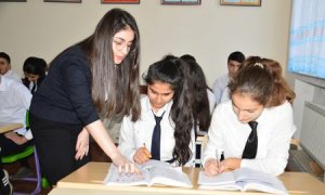 Müəllimlər sertifikasiyadan niyə narazıdır? - Ekspert haqlı və haqsız tərəfləri açıqladı