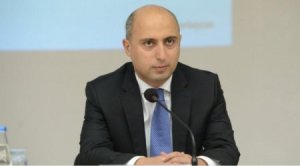 “AYLIQ 500 MANAT VERƏ BİLMƏDİYİM ÜÇÜN...” – Sabiq lisey direktorundan nazirə şok müraciət