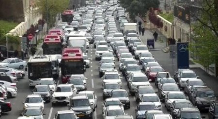 Bu yollarda tıxac var