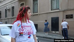 Jurnalist və LGBTQI+ fəalı Əvəz Hafizlinin qətli ilə bağlı növbəti məhkəmə prosesi keçirilib