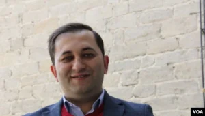 Siyasi fəal prokurorluqda xəbərdarlıq edildiyini bildirib