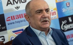 Samvel Babayan Xankəndində başından böyük danışdı və Azərbaycana meydan oxudu... - Onu Azərbaycana buraxandadır günah...