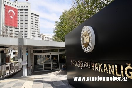 Türkiyə XİN Stokholmda "Qurani-Kərim"in yandırılmasını pisləyib