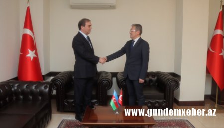 Niyazi Bayramov Recep Öztopa Türkiyənin cənub bölgəsində baş vermiş güclü zəlzələ ilə əlaqədar olaraq başsağlığı verib