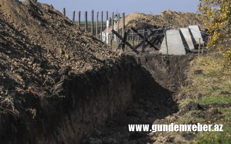 Ukrayna Moldova ilə sərhəddə xəndəklər qazıb