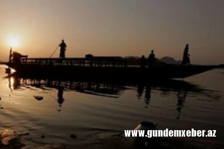 Hindistanda turist qayığının qəzaya uğraması nəticəsində 18 nəfər ölüb