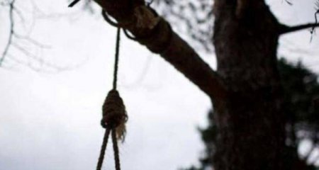 Bakıda 35 yaşlı kişinin həyətdə asılmış meyiti tapıldı