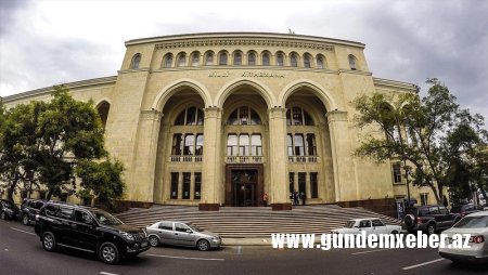 "Axundov Kitabxanası"nda şübhəli tenderlər: Tender kralı olan QSC kimindir?