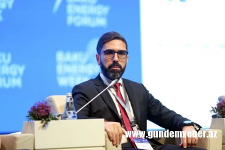 Rövşən Nəcəf: “SOCAR neft və qaz hasilatına investisiyaları artırıb”