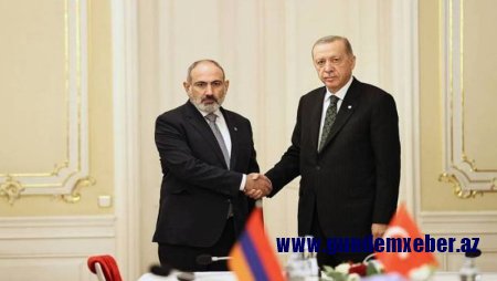 “Paşinyan Türkiyə ilə barışmaq istəyir” - Politoloq
