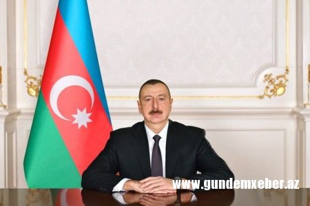 Emmanuel Makron Prezident İlham Əliyevə zəng edib - VİDEO