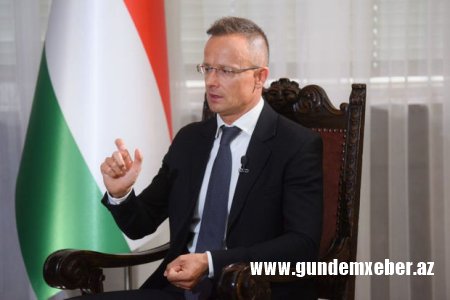 Macarıstan XİN-in rəhbəri Aİ-ni ikili standartlarda ittiham etdi