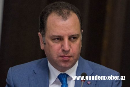 Ermənistanın keçmiş müdafiə nazirinə qarşı cinayət işi açıldı