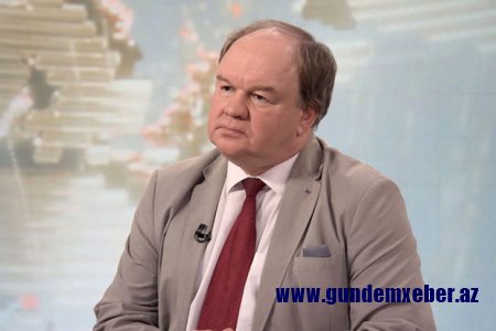 Rusiyalı ekspert: “2024-cü ildə bəzi ölkələrdə dövlət çevrilişləri baş verə bilər”