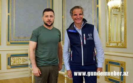 Zelenski Qrossi ilə Zaporojye AES-in demilitarizasiyasını müzakirə edib
