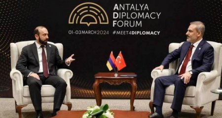 Türkiyə və Ermənistan XİN başçıları münasibətləri tam normallaşdırmağa hazır olduqlarını təsdiqləyiblər