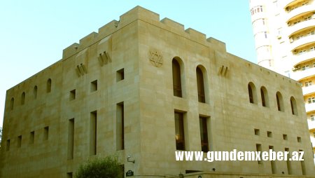 Bakıda Sinaqoqda ravvindən namaz qılmağı tələb edən şəxs həbs edildi