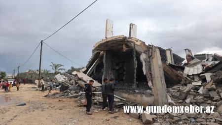 İsrail fələstinli mülki vətəndaşları Rəfahdan təxliyə etməyə başladı