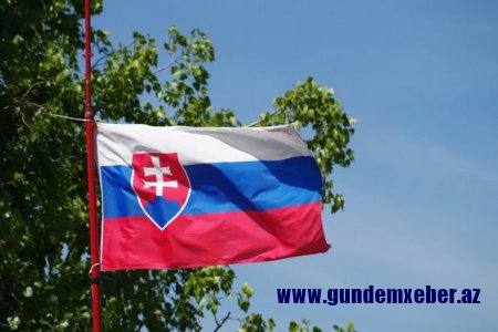 Slovakiya DİN: “Ölkə vətəndaş müharibəsinin astanasındadır”