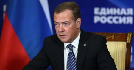Medvedyev Baydenin gedişindən müharibədə dönüş gözləyir