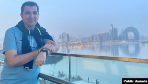 İranda həbsdən qaçaraq Azərbaycana keçən dissident Baş Prokurorluqda sorğu-sual edilib