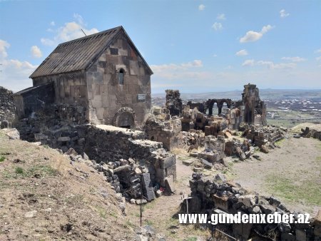 Uşi qalası