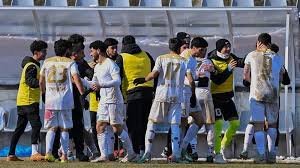 Azərbaycan futbolunda kuryoz hadisə - Futbolçunun forması oğurlandı