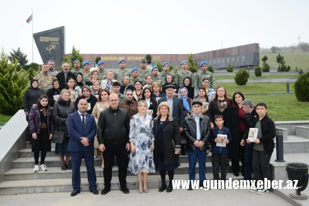 “VƏTƏN FƏDAİLƏRİ” LAYİHƏSİ XIZIDA TƏQDİM OLUNDU - FOTOLAR