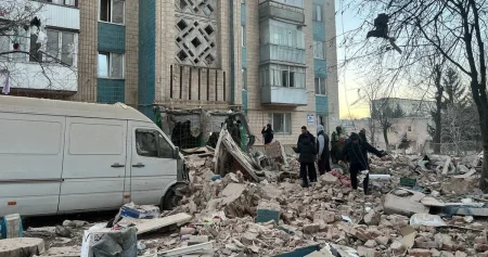 Rusiya Ukraynanın Ternopol şəhərinə zərbə endirdi: Üçü uşaq olmaqla 25 nəfər həlak oldu