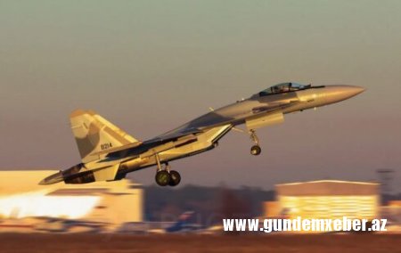 İran Rusiyaya 16 ədəd Su-35 qırıcı təyyarəsi sifariş edib