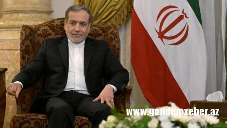 İranın Xarici İşlər naziri ailəsi ilə Livana gedib