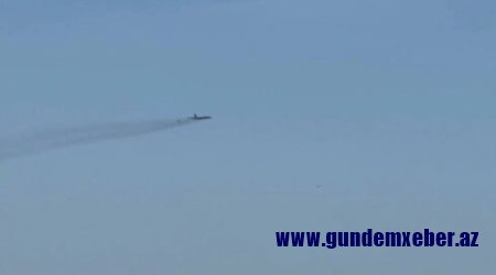 ABŞ-nin B-52 bombardmançı təyyarəsi səmaya qalxdı - SON DƏQİQƏ