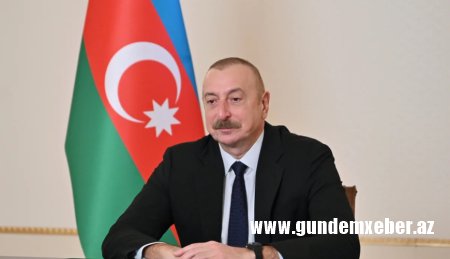 İlham Əliyevi təbrik edirlər - YENİLƏNİR