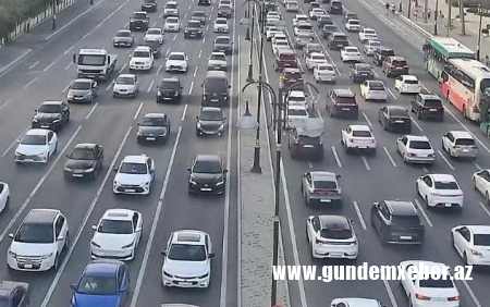 Hazırda bu yollarda sıxlıq var - SİYAHI