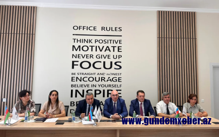AƏSMA abituriyentlərin suallarını cavablandırdı