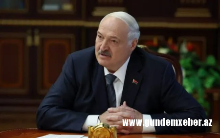 "Dollar heç kimə lazım deyil" - Lukaşenko