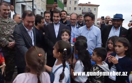 Hikmət Hacıyev Qarabağa səfərin ilk günündən bu görüntüləri paylaşdı