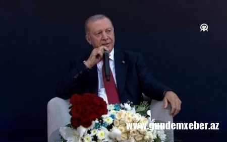 Ərdoğanın ifasında "Uzun İnce Bir Yoldayım"