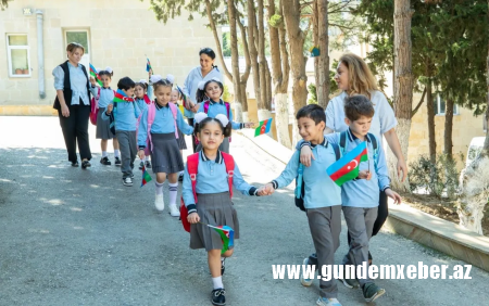 Uşaq evlərindən 39 şagird birinci sinfə gedir